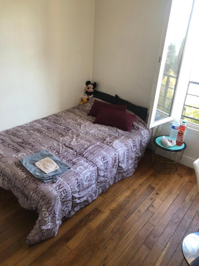 Appartement Tres Calme A 10Mn De Paris - Woman & Couples Only Courbevoie Exterior foto